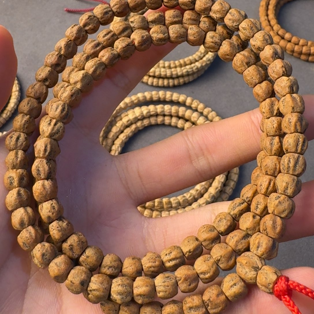 王***！柏香籽/百香籽吊坠