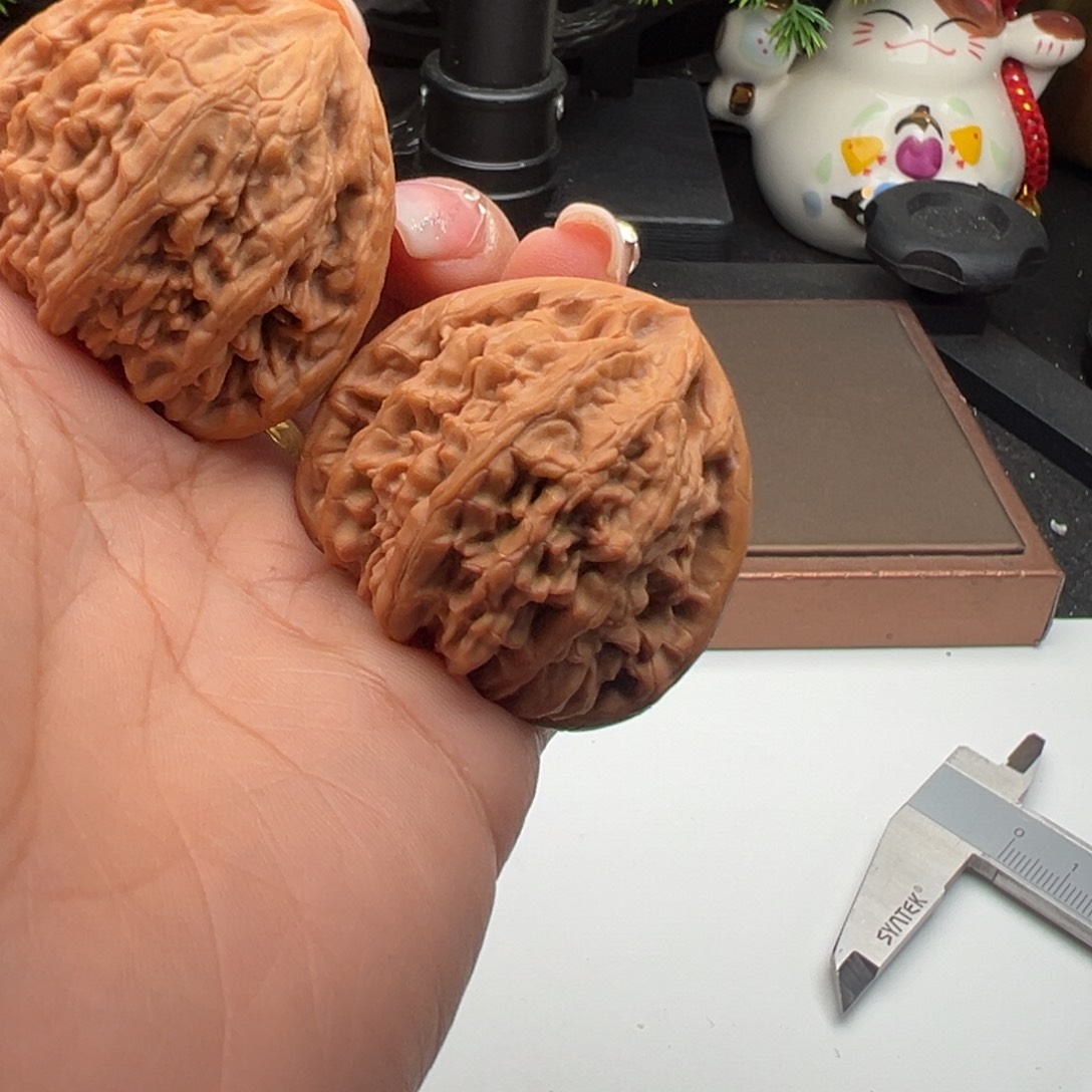 文玩核桃把件虎头王43