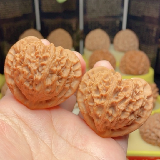 文玩核桃吊坠43桃心宫灯