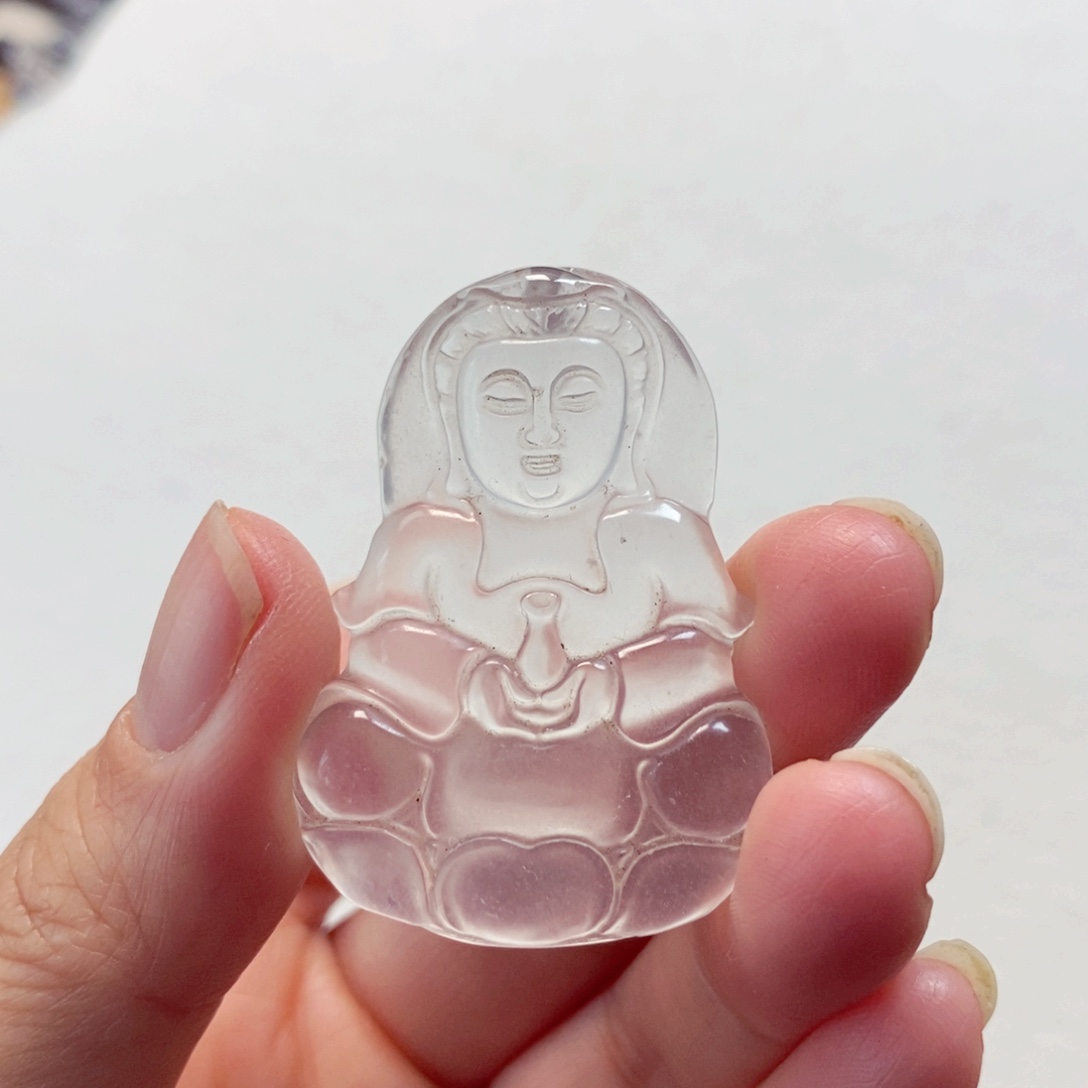 颈饰未镶嵌石英质玉