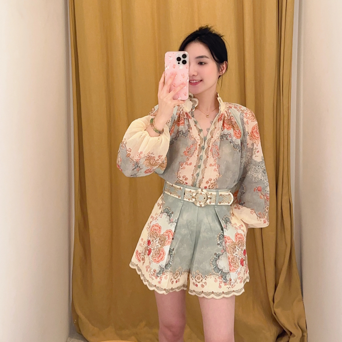 26早春度假成衣定位印花套装