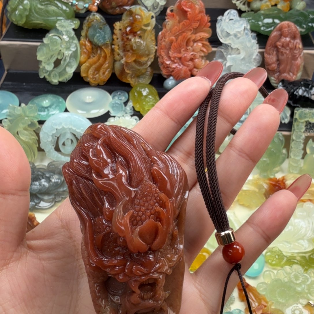 花***忧岫玉未镶嵌颈饰10