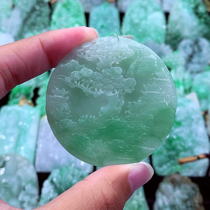 吊坠(不含链)未镶嵌翡翠