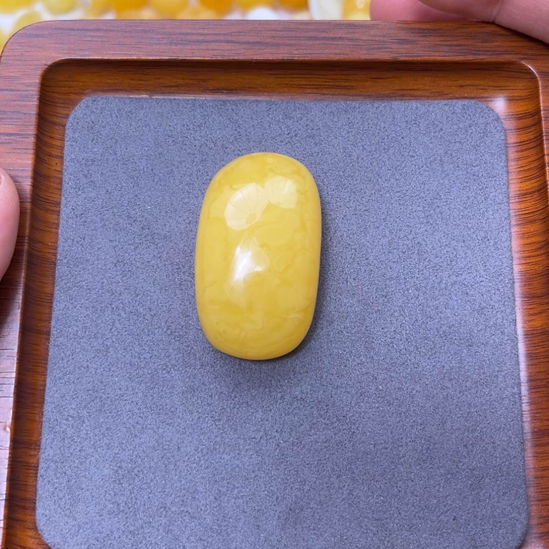 琥珀颈饰未镶嵌蜜蜡吊坠