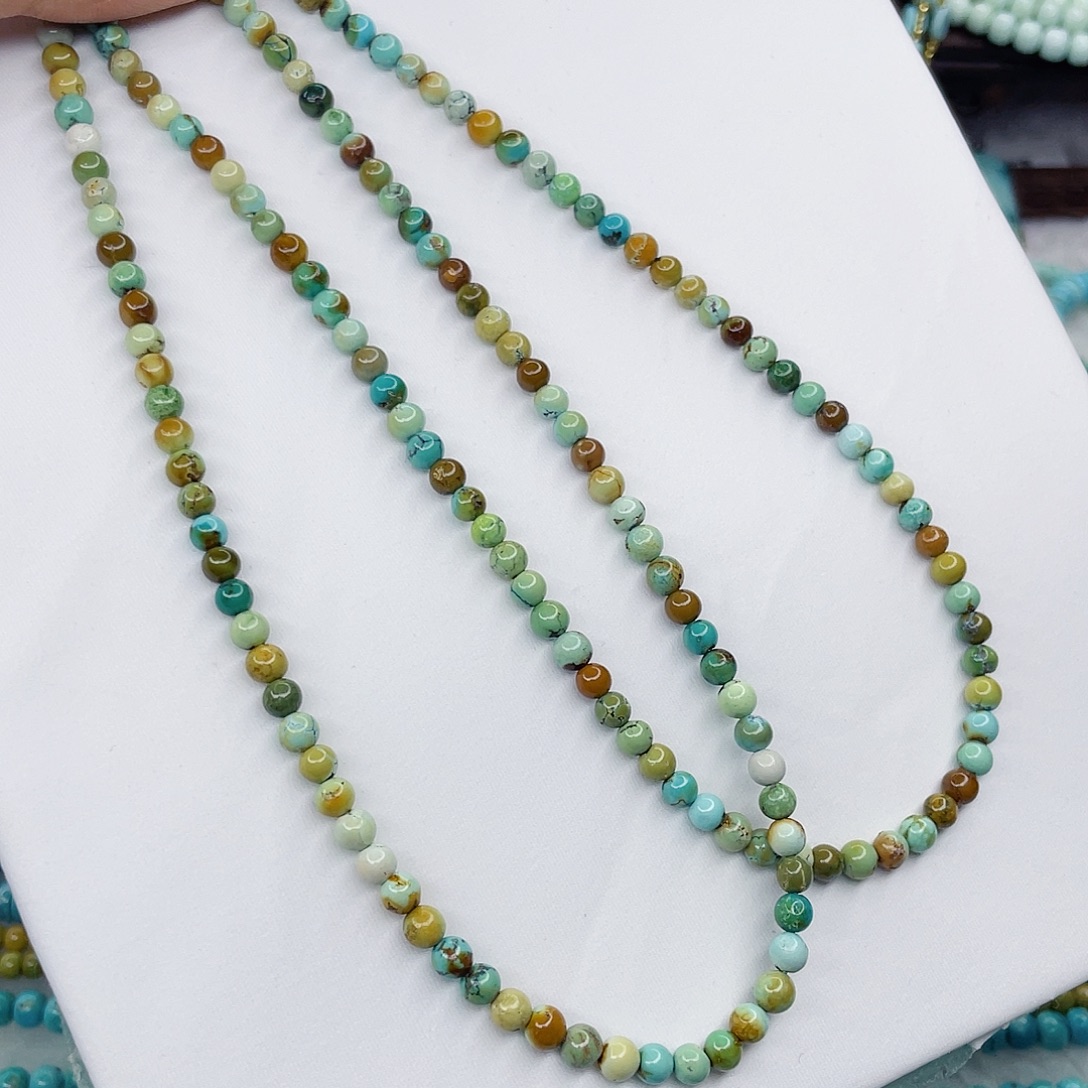 绿松石未镶嵌颈饰