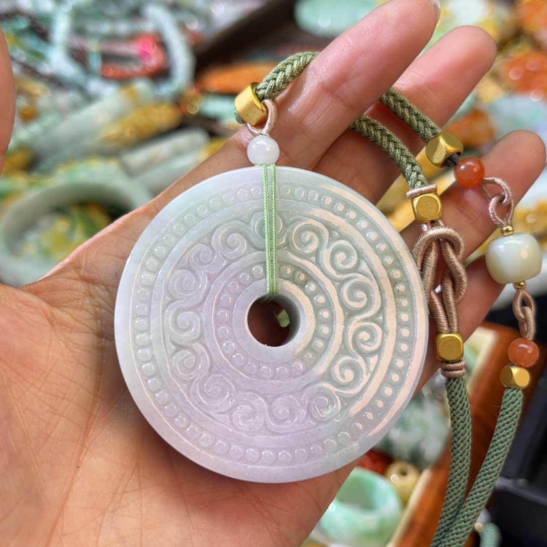 翡翠颈饰未镶嵌待编款