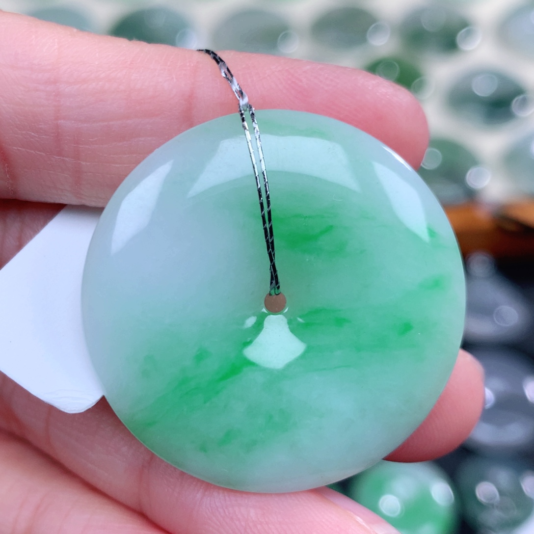 翡翠未镶嵌吊坠(不含链)32.3-4.8