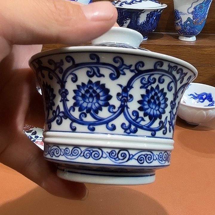 岁***冢青花手工手绘盖碗