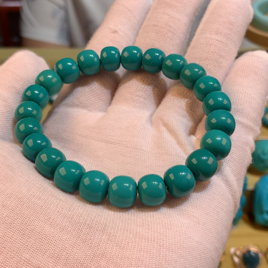 绿松石未镶嵌颈饰