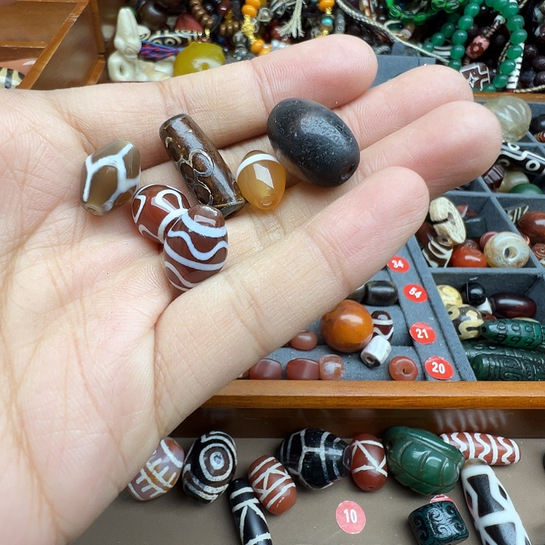 玛瑙/玉髓未镶嵌珠宝半成品