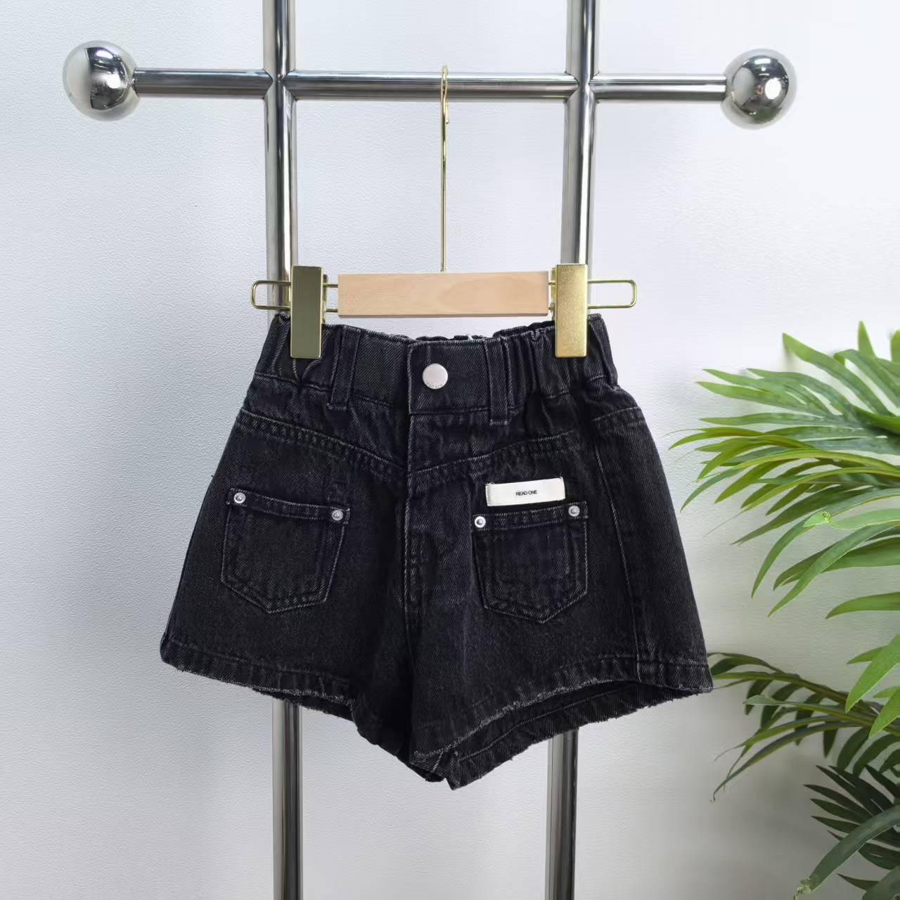 【T337K】牛仔黑短裤B7-6