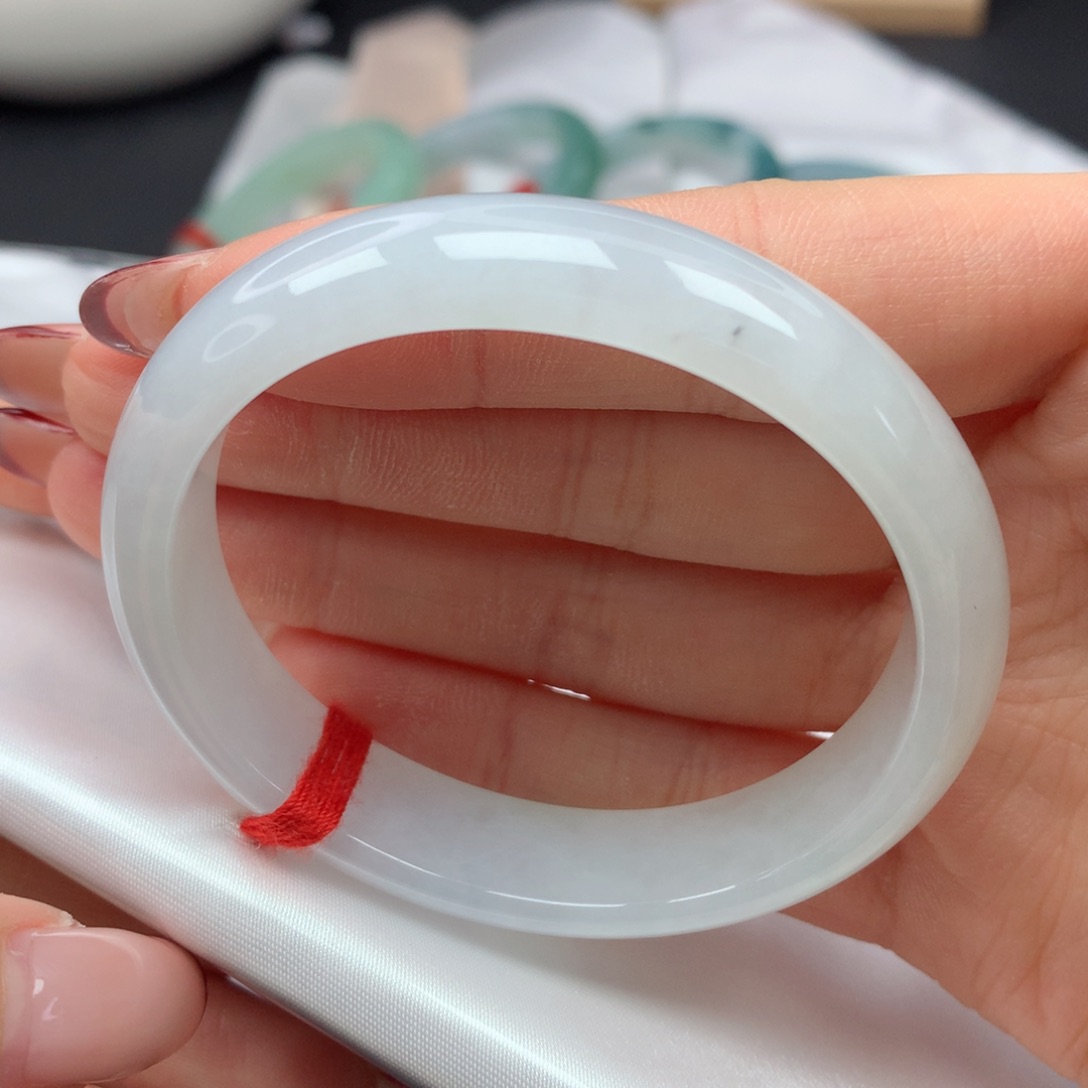 翡翠手镯未镶嵌53贵妃