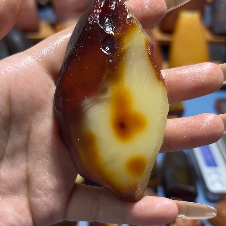 定制琥珀未镶嵌波罗的海琥珀