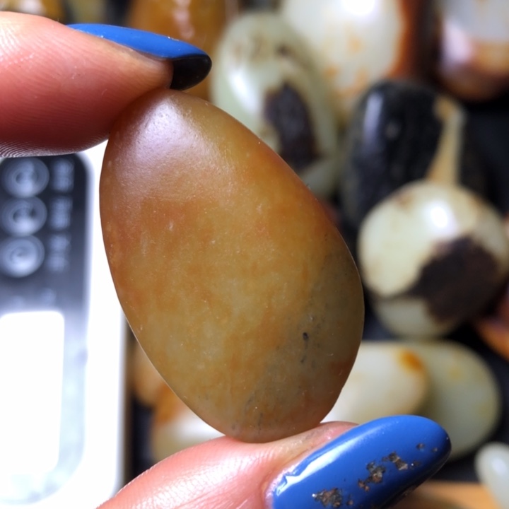 和田玉未镶嵌珠宝奇石