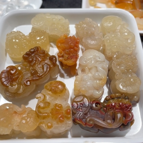 【闪购商品】未镶嵌石英质玉（黄龙玉）套链