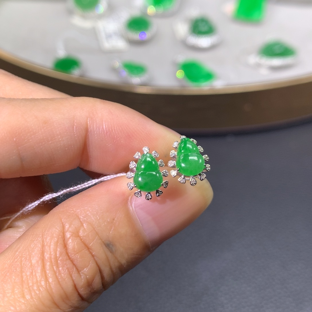 翡翠耳饰18K金镶嵌翡翠