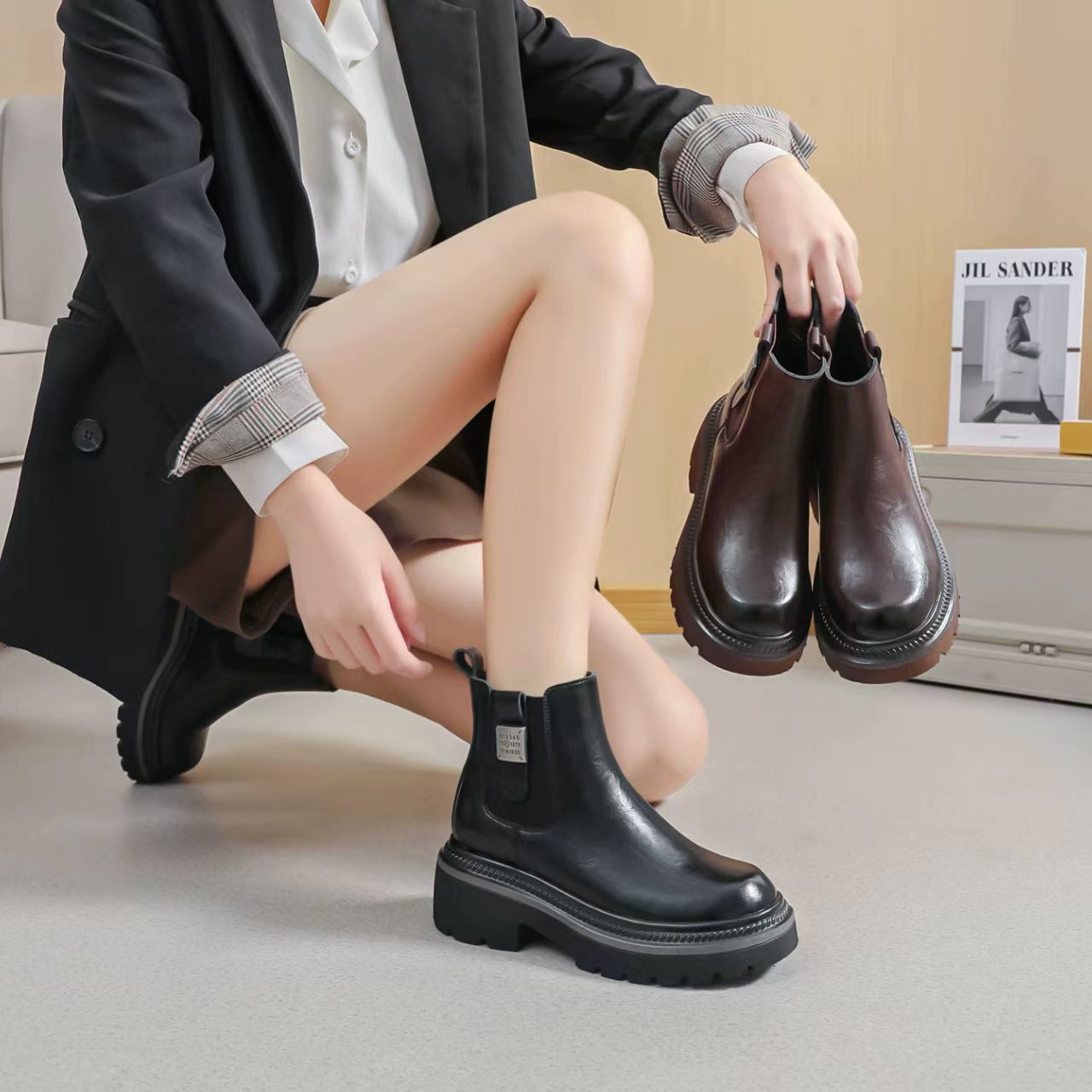 高帮胶粘加绒冬季马丁靴拉链系扣短筒秋冬厚款百搭