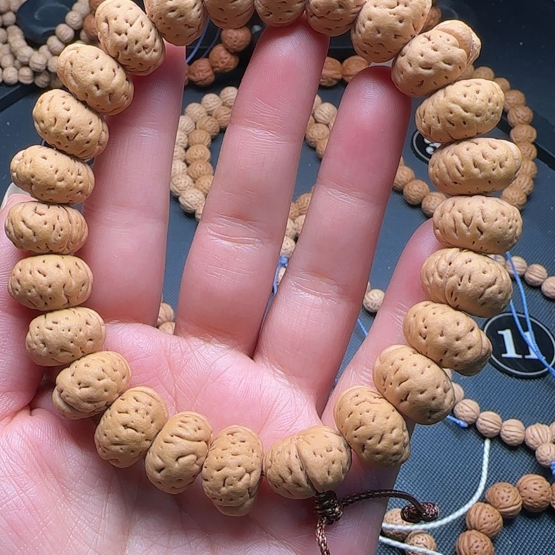 桃核手串玉女肥脐磨盘手持