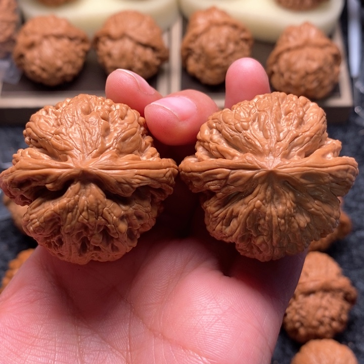 文玩核桃把件精品大球筋44