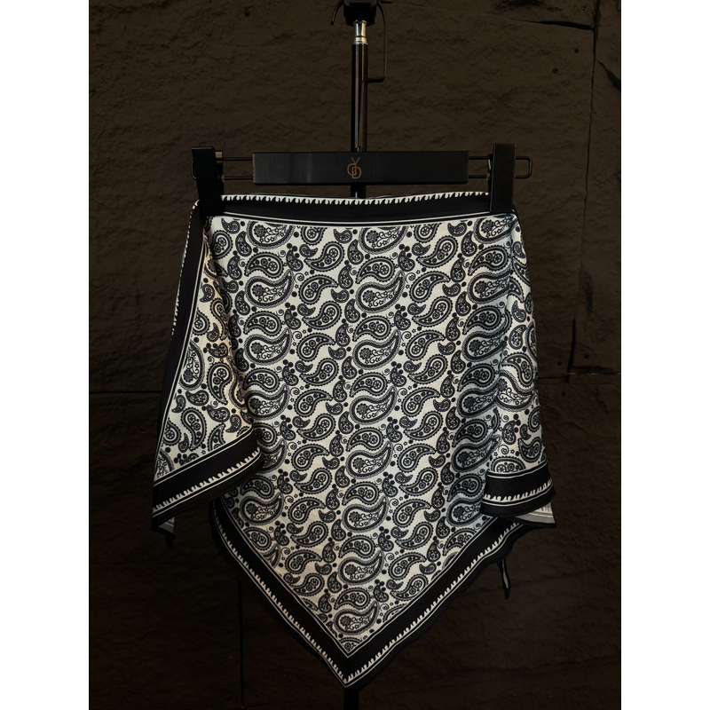 大码设计—巴洛克风格丝巾百搭