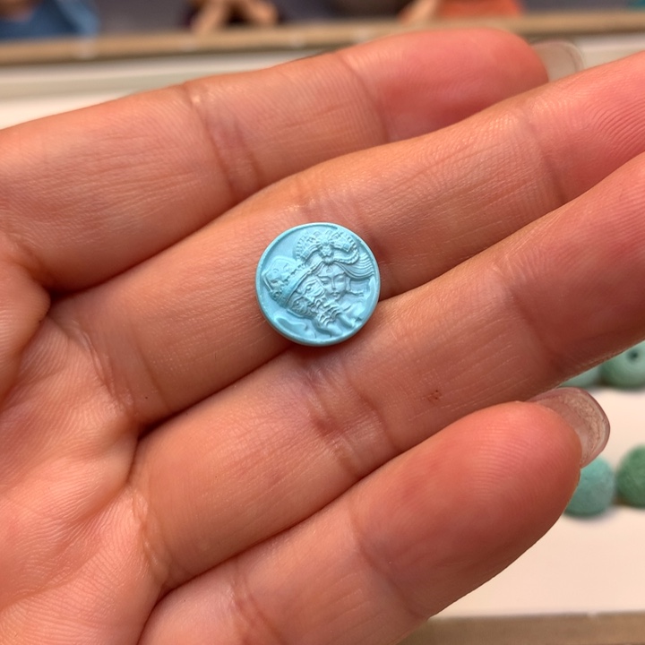 绿松石颈饰未镶嵌