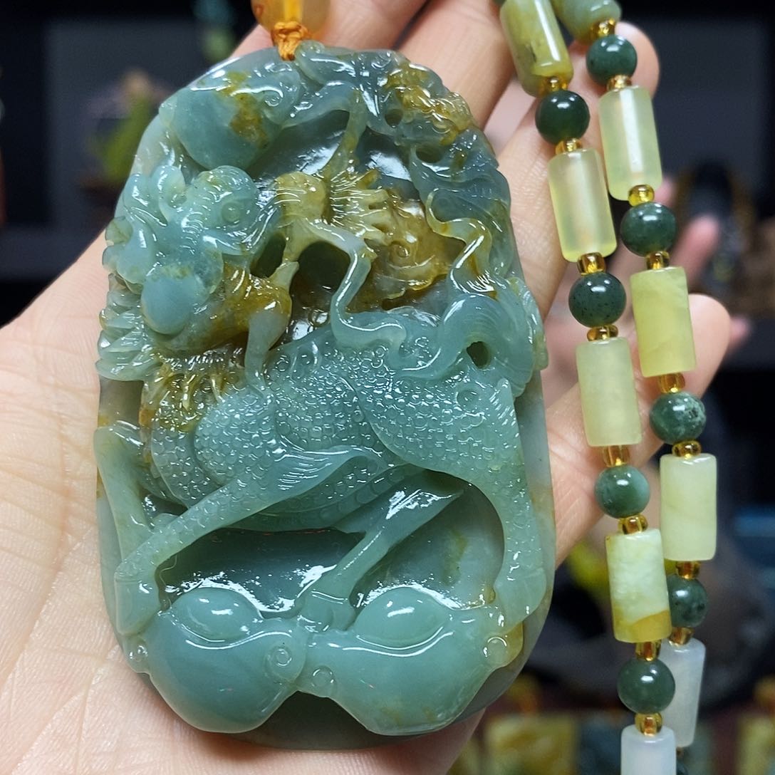 未镶嵌岫玉挂件吊坠