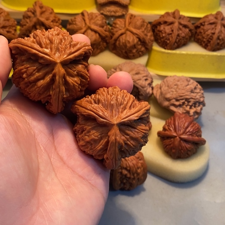 带***哥文玩核桃吊坠hhhhhnn