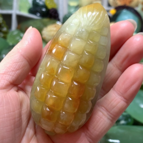 蛇纹石玉手把件未镶嵌