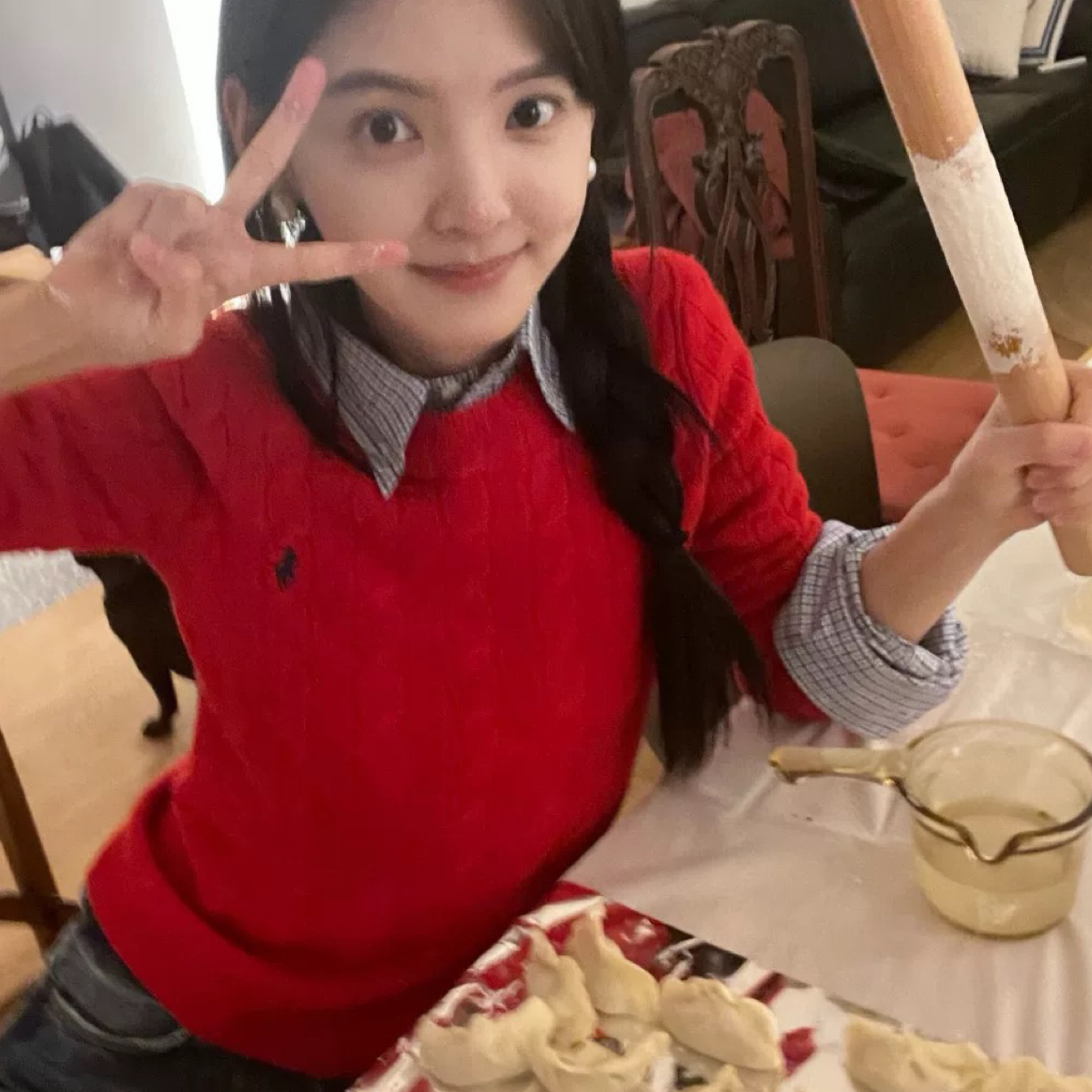 章若楠 刺绣全棉线毛衣