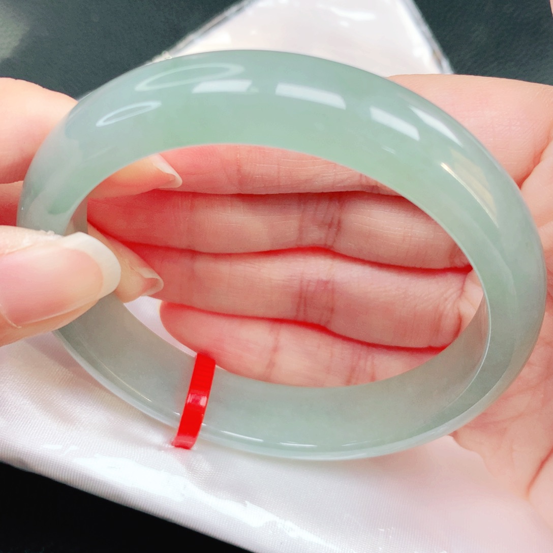 翡翠未镶嵌手镯60圈