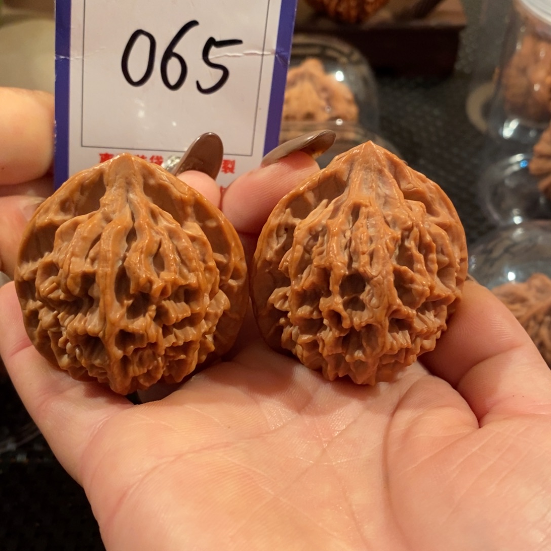 文玩核桃吊坠065帝王全品45尺