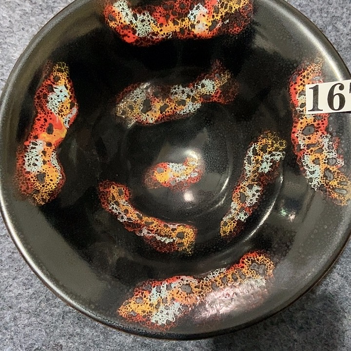 赫***H瓷片瓷器等艺术形式