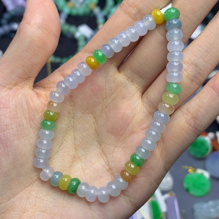 翡翠手链未镶嵌翡翠