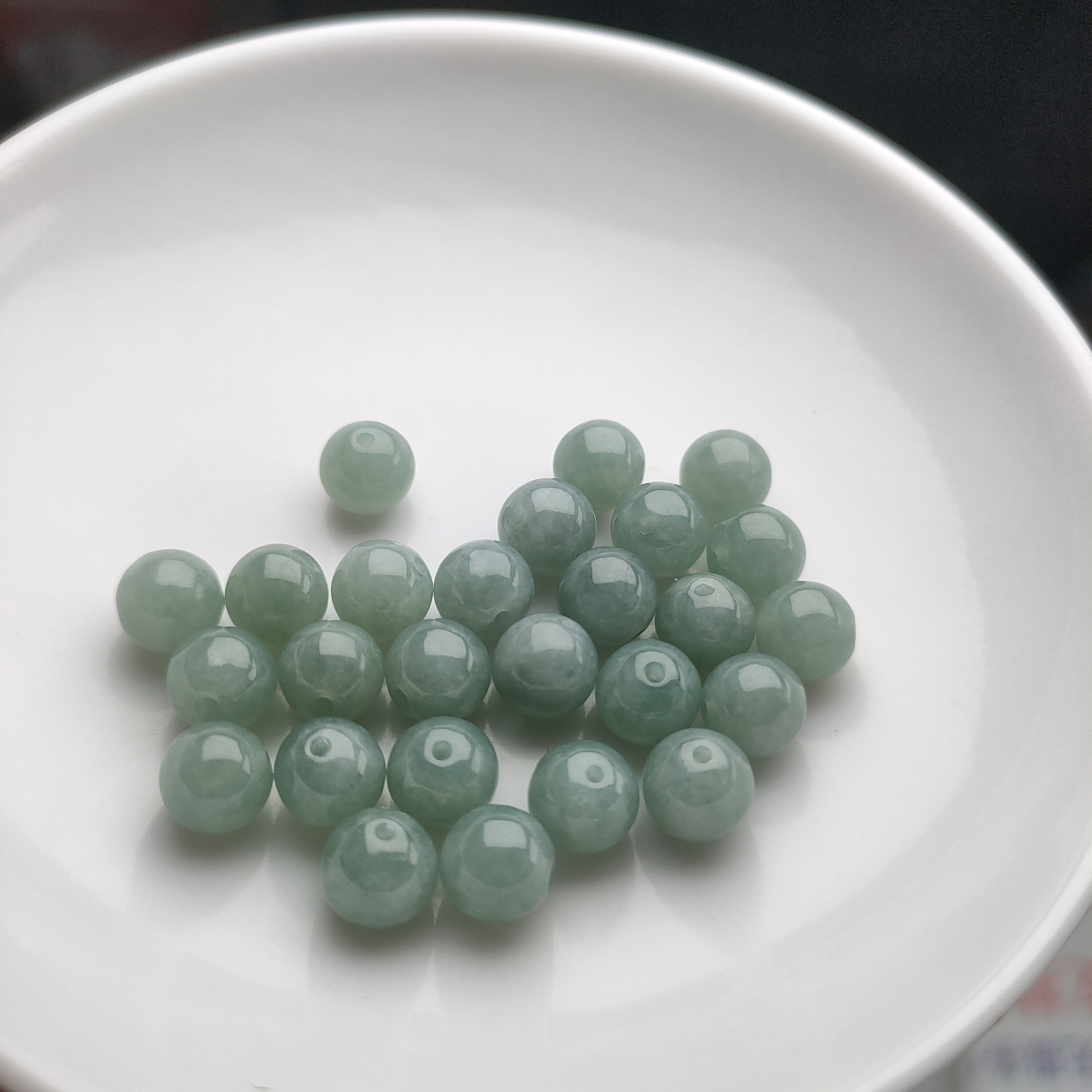 天然A货翡翠蓝绿珠.尺寸7.5mm.26颗=$65