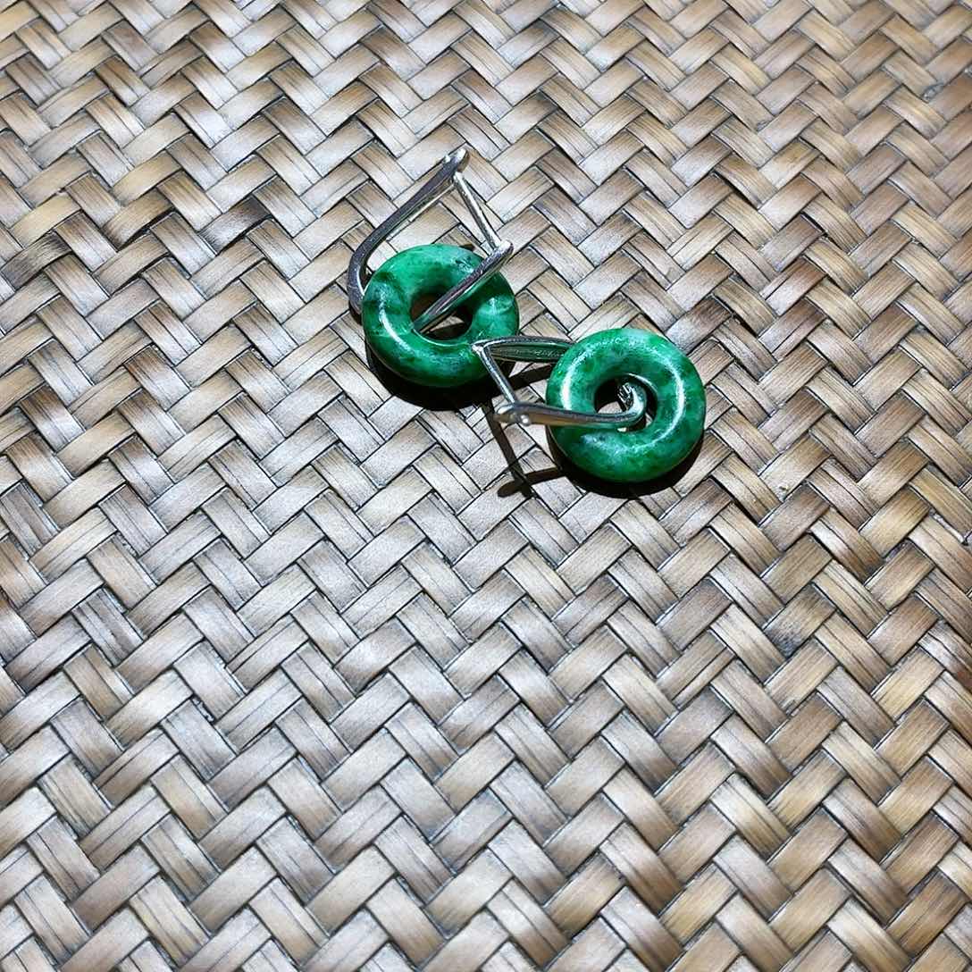 翡翠银S925镶嵌耳饰个性十足时尚