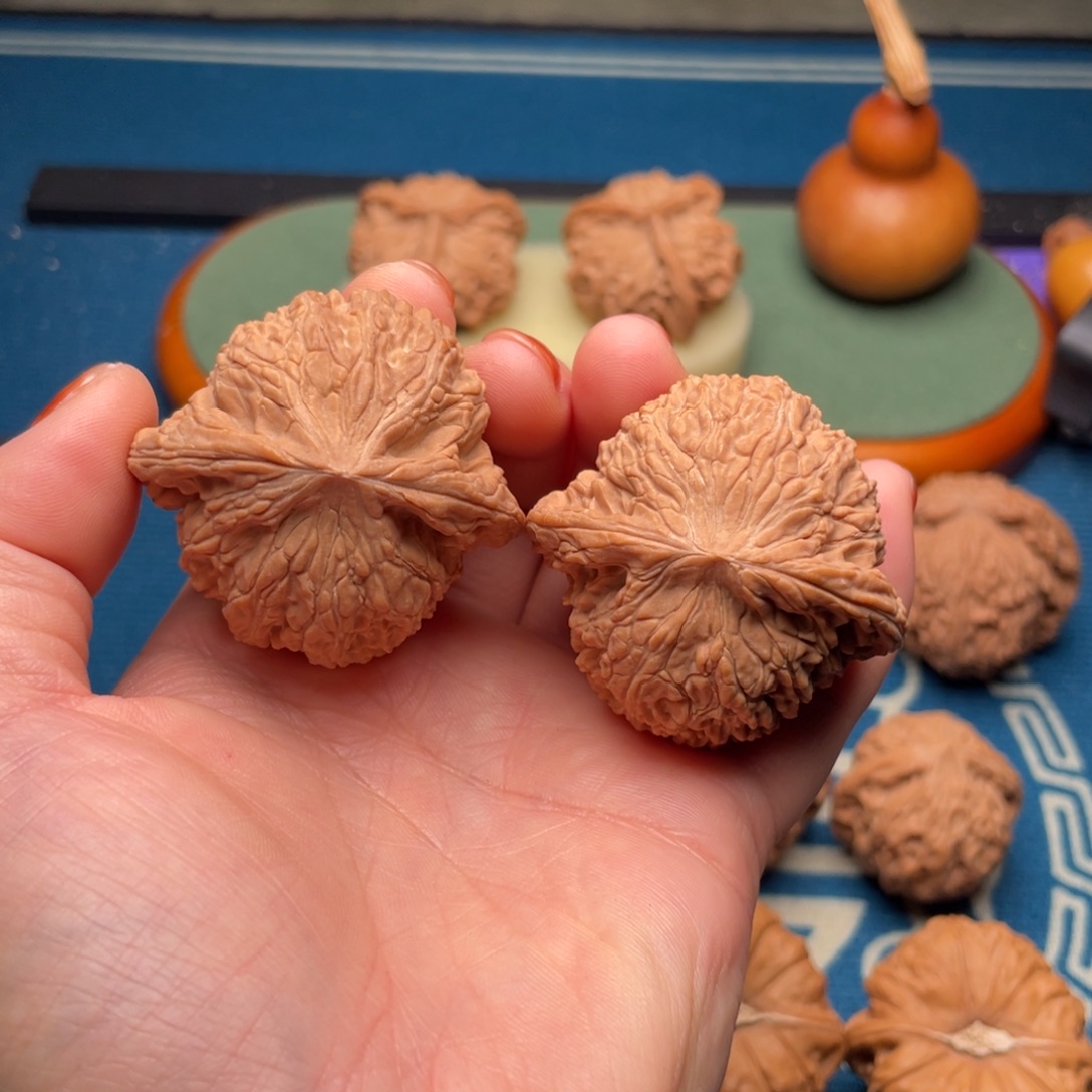 把件文玩核桃45全品泥鳅背（52.5克）