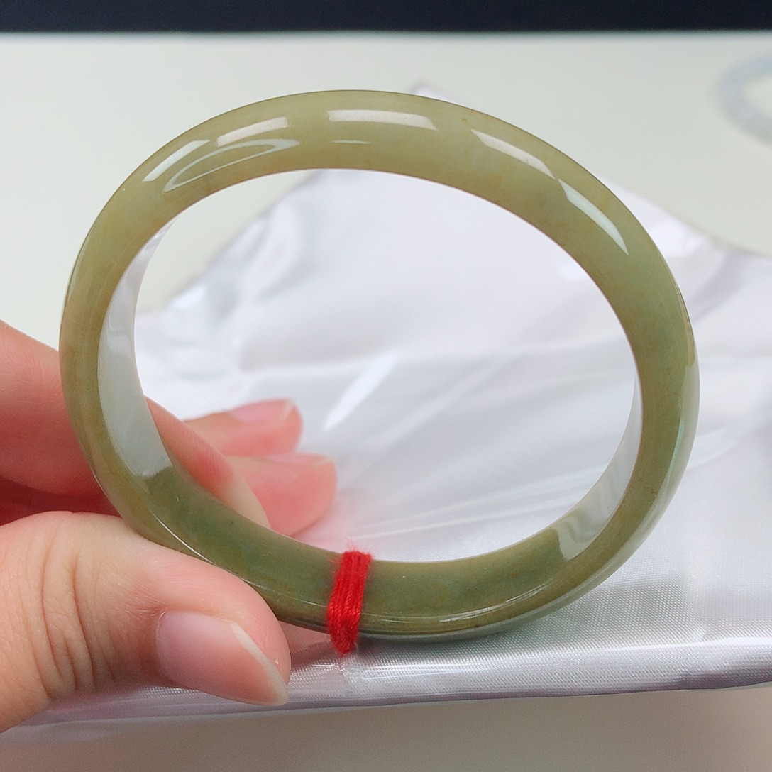 翡翠手镯未镶嵌55贵妃