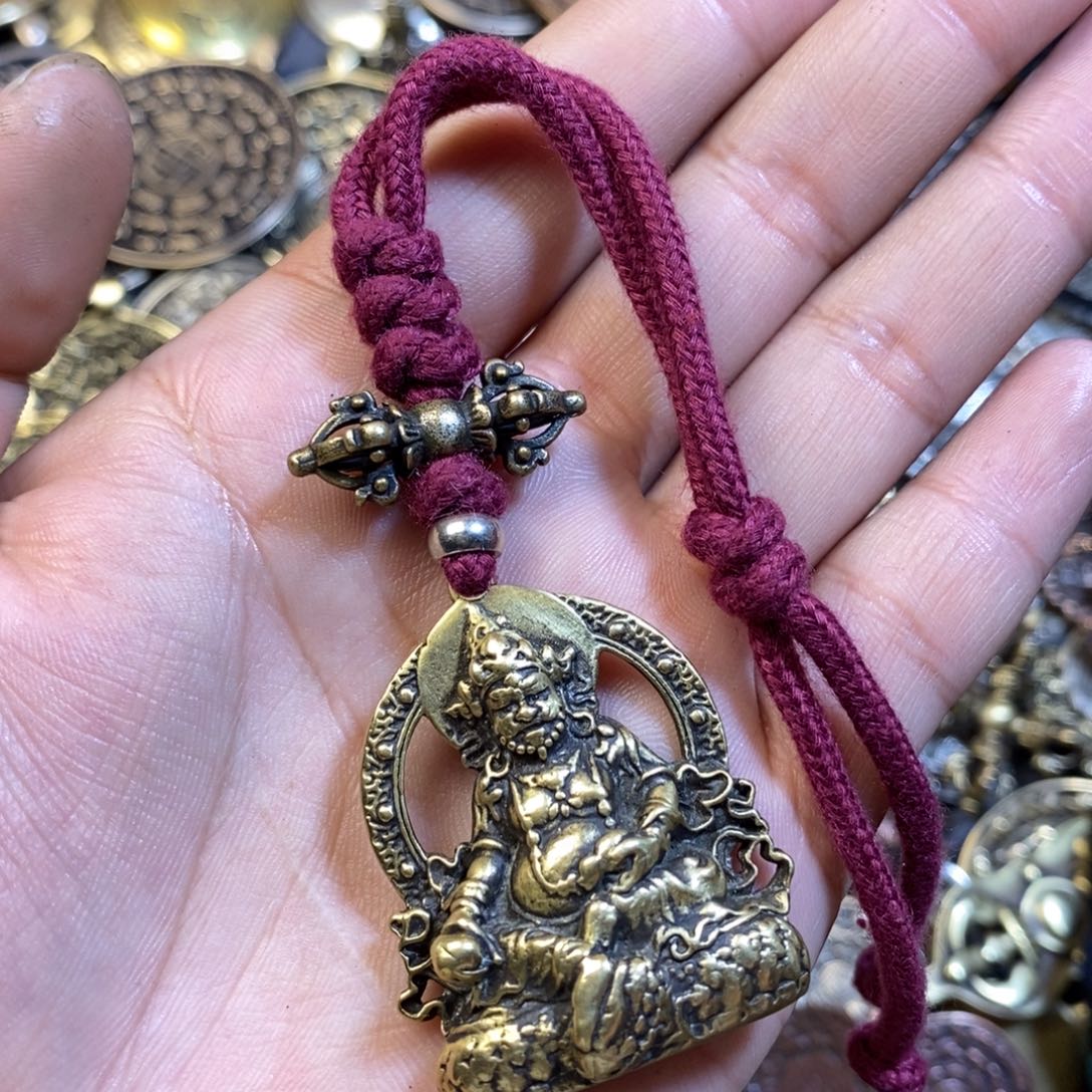 藏式黄财神搭配牌子