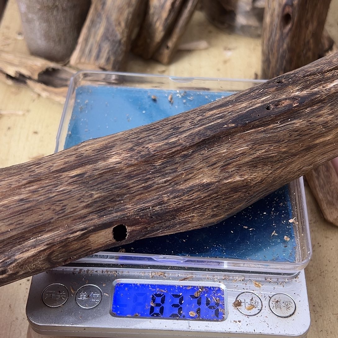 香料绿奇楠虫漏83克白棋天然虫