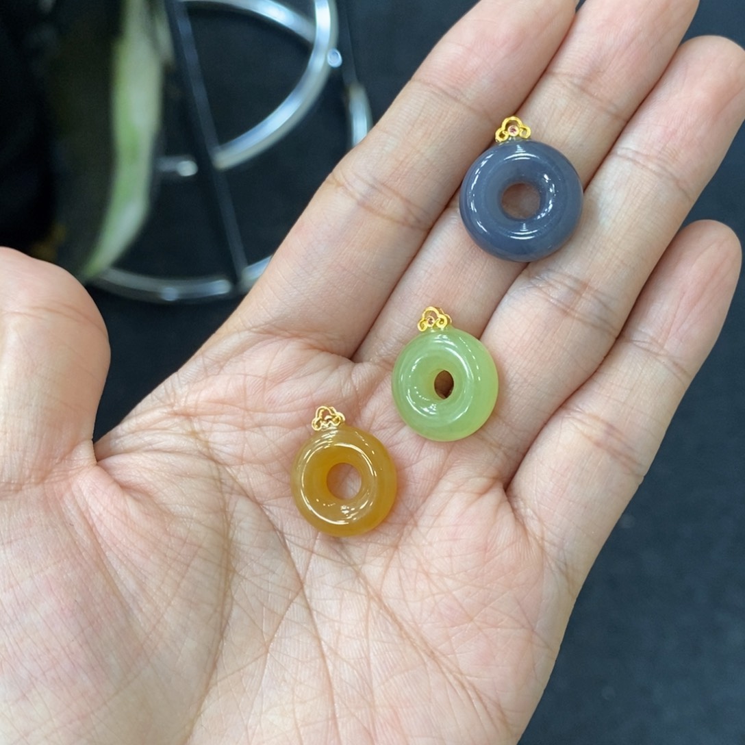 和田玉18K金镶嵌颈饰多样性拍一发一