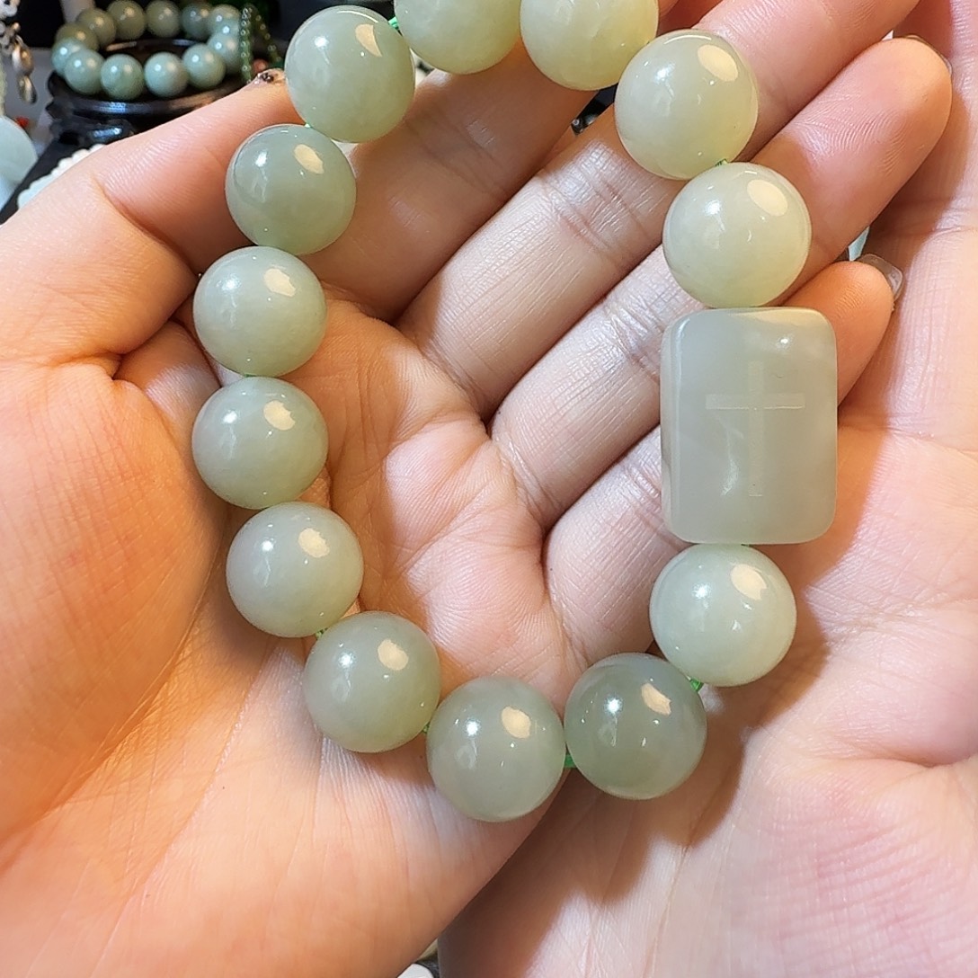 和田玉未镶嵌手链清货有棉不退换