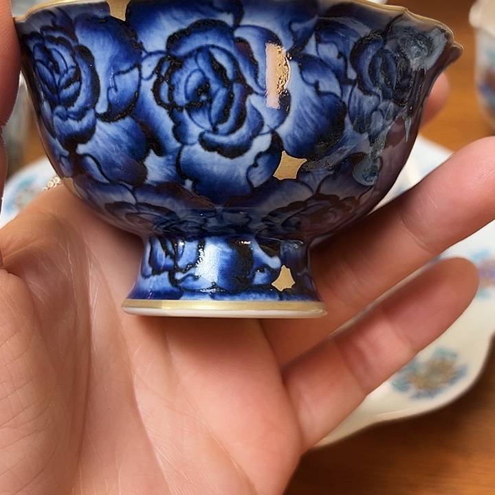 景土造物仿明金地玫瑰