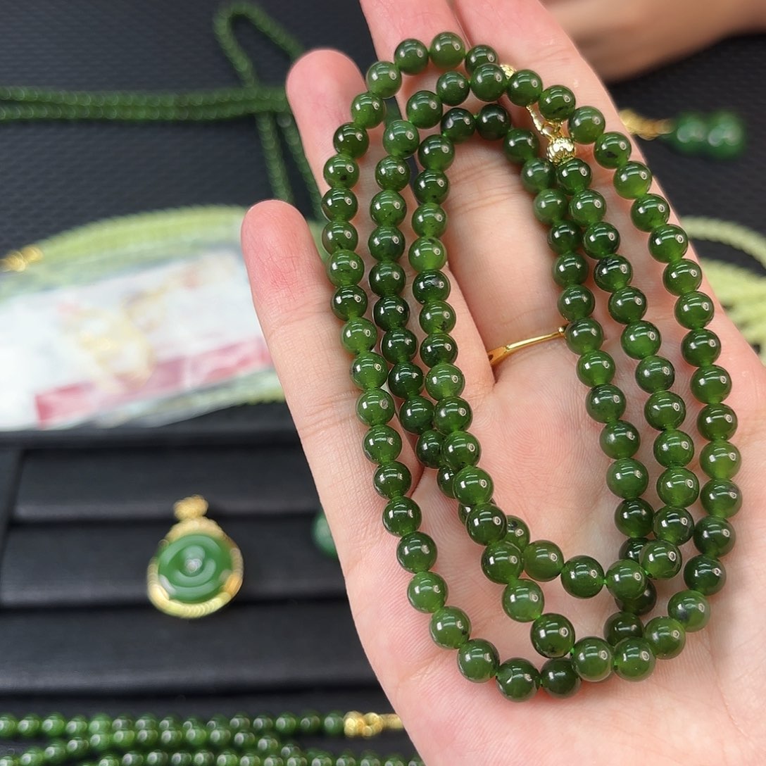 和田玉未镶嵌颈饰碧玉卡6 108