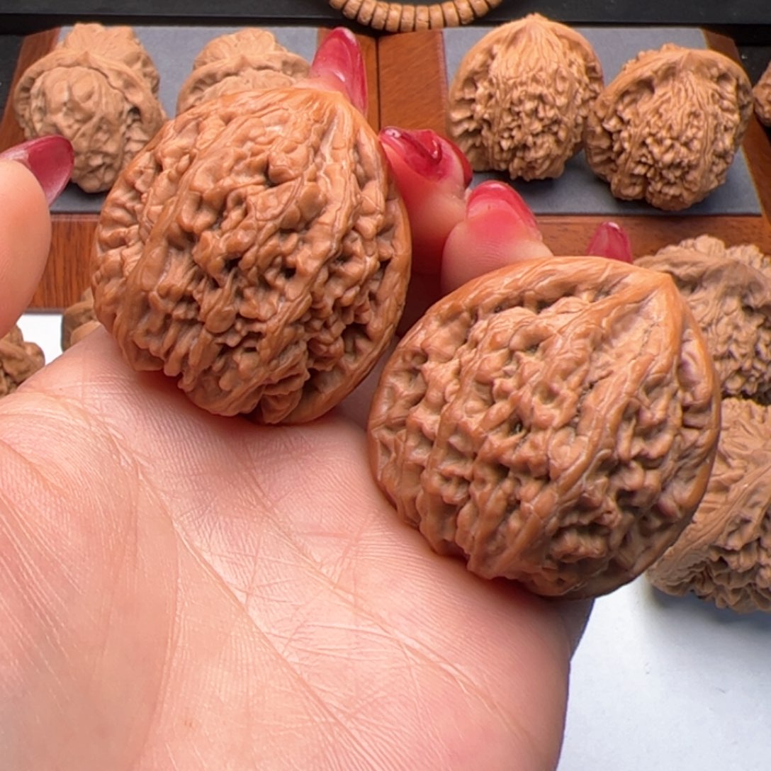 文玩核桃把件虎头王38