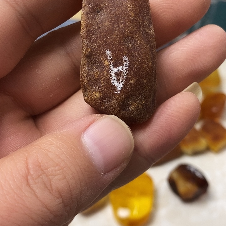 未镶嵌定制蜜蜡蜜蜡吊坠