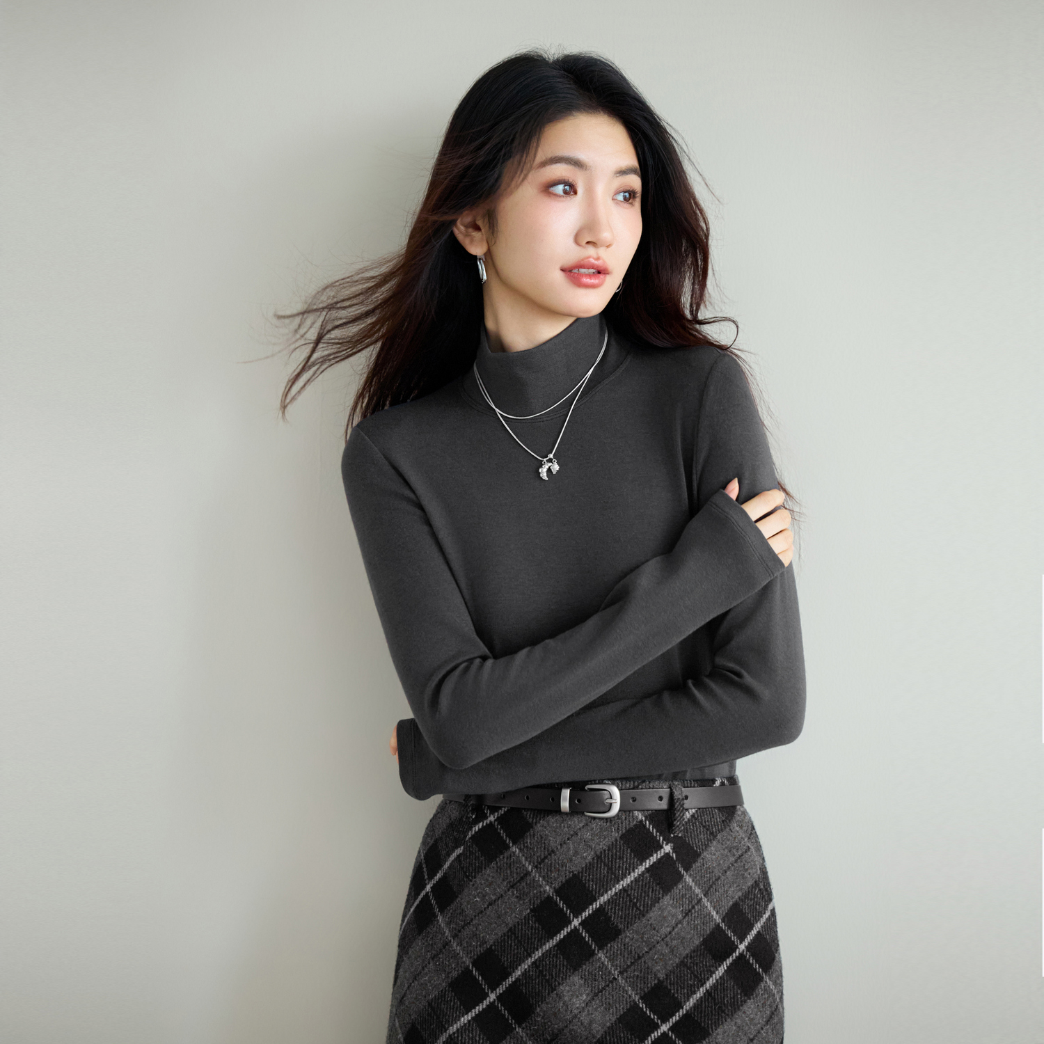 蒋欣代言伊芙丽2025新款半高领羊绒打底衫秋冬保暖T恤女1GB902291