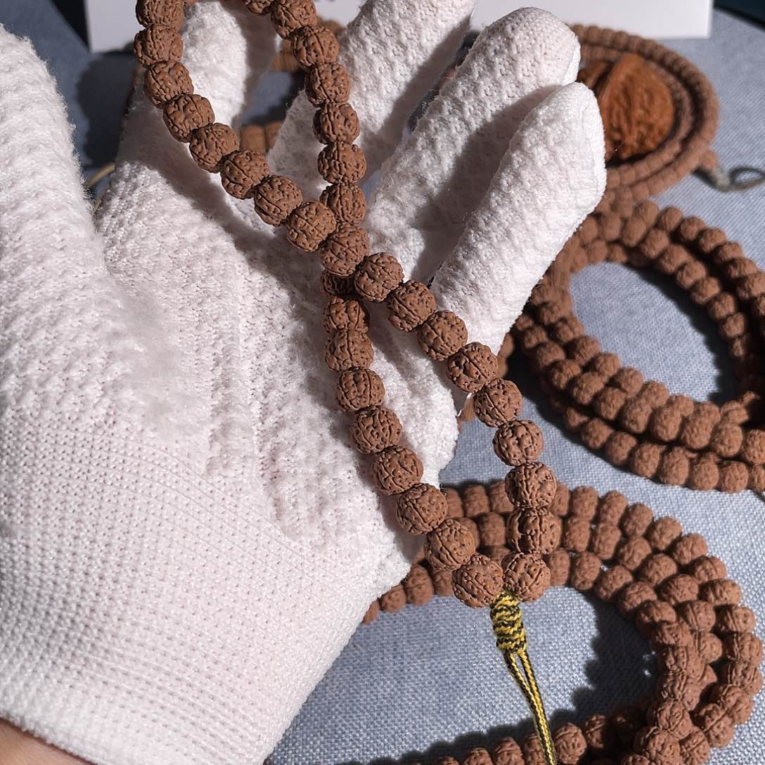 金刚菩提吊坠老树梅花手持9.8mm