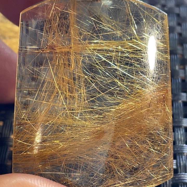 水晶吊坠(不含链)未镶嵌二****?