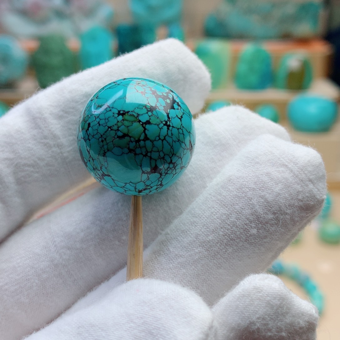 绿松石颈饰未镶嵌