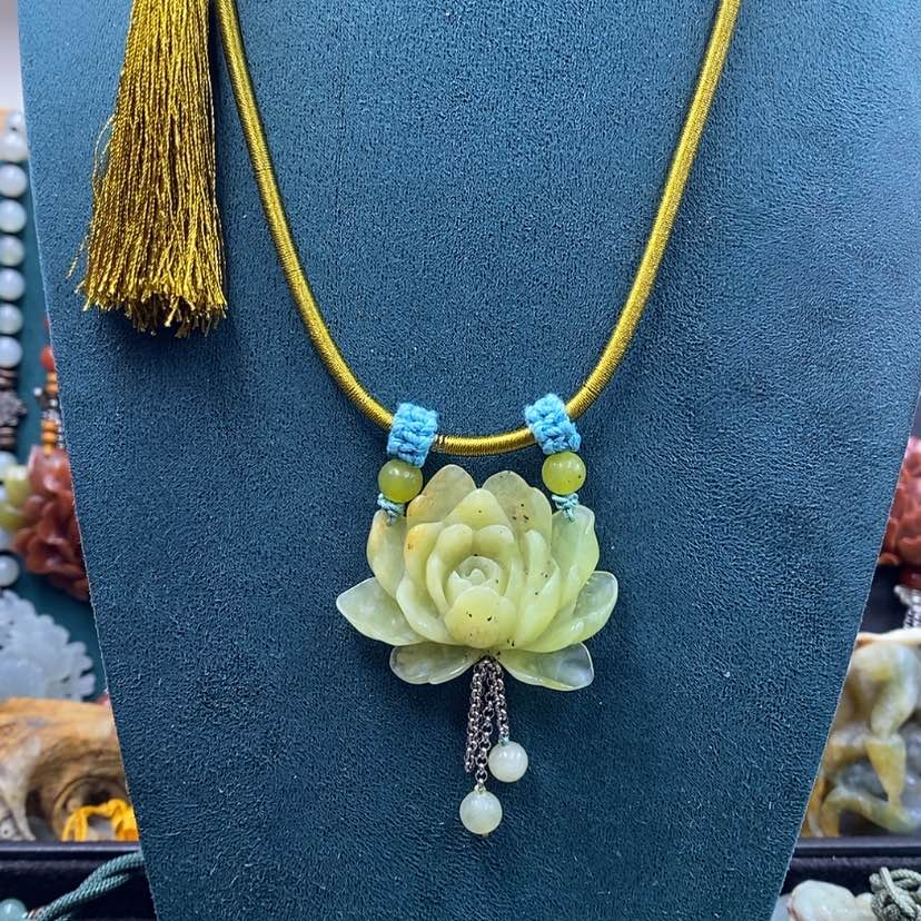 【闪购商品】未镶嵌岫玉吊坠